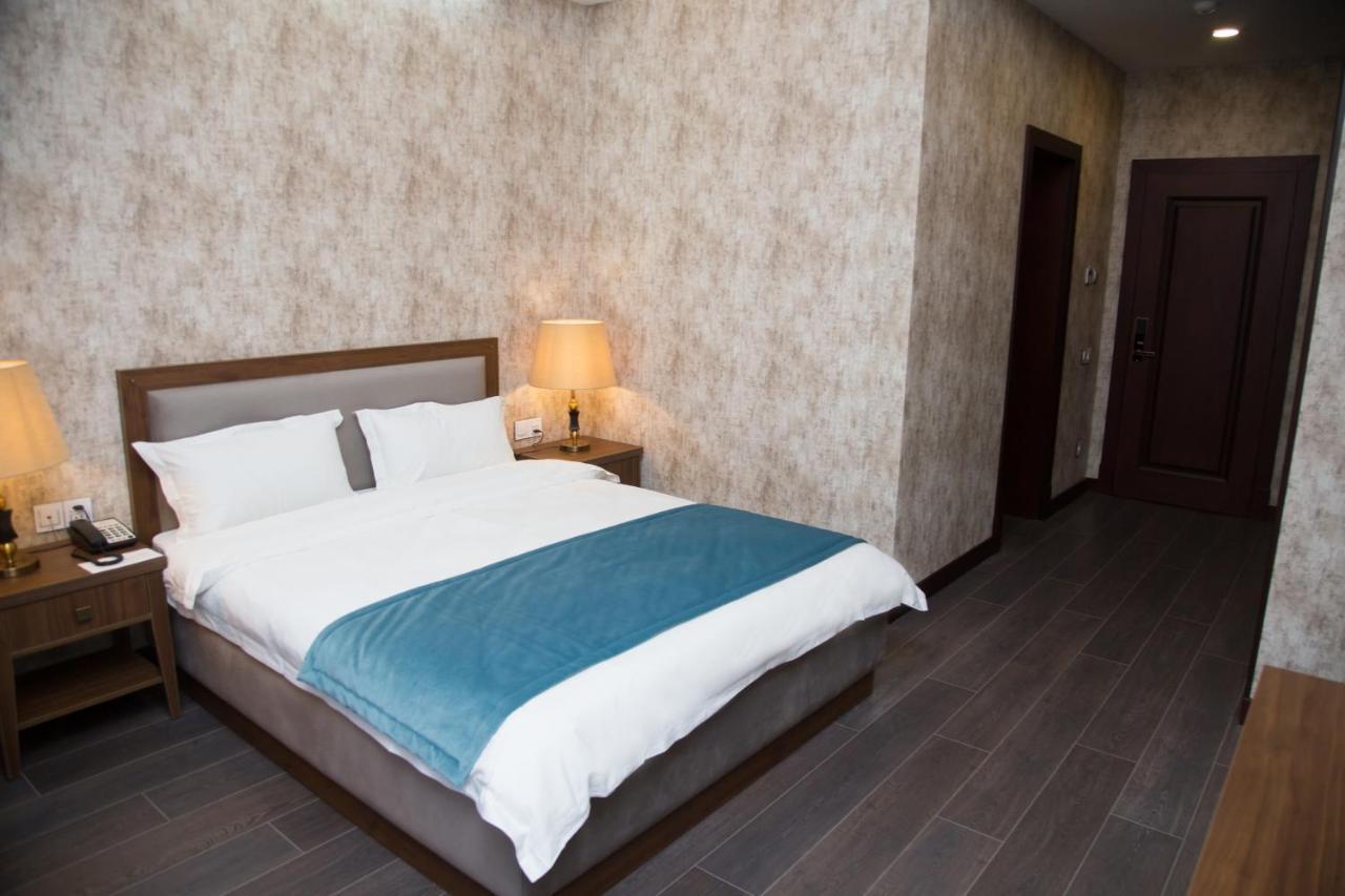 Macara Sheki City Hotel Extérieur photo