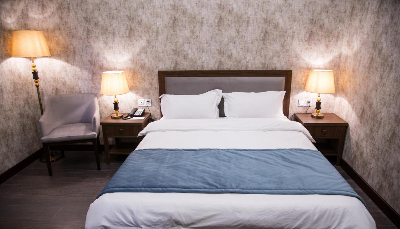 Macara Sheki City Hotel Extérieur photo