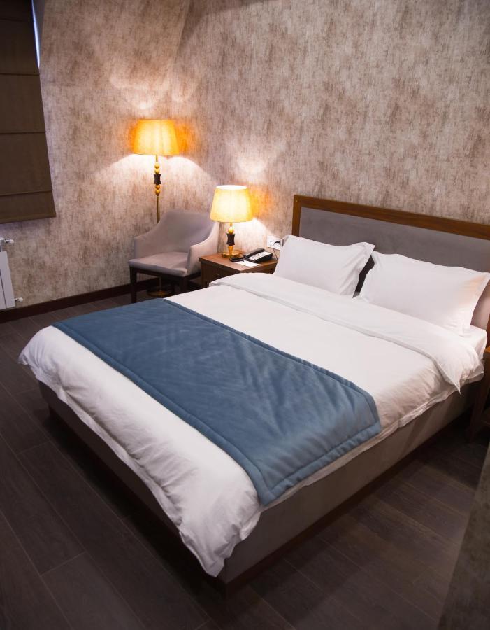 Macara Sheki City Hotel Extérieur photo